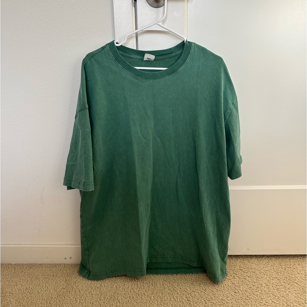 Oversized Tee! - Picture 2 of 4